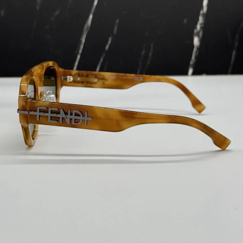 NEW FE40130F 55N FENDI SUNGLASSES SHINY LIGHT HAVANA UNISEX EYEWEAR FENDI - Picture 7 of 13